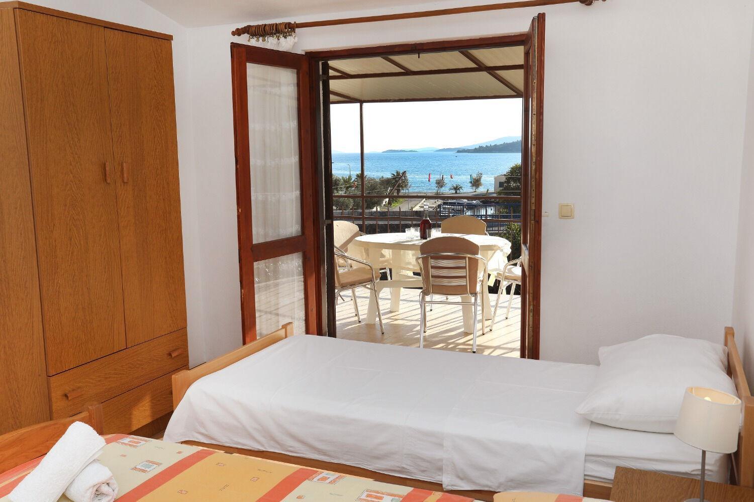 Apartments Ante - 50 M From The Sea Seget Vranjica Extérieur photo